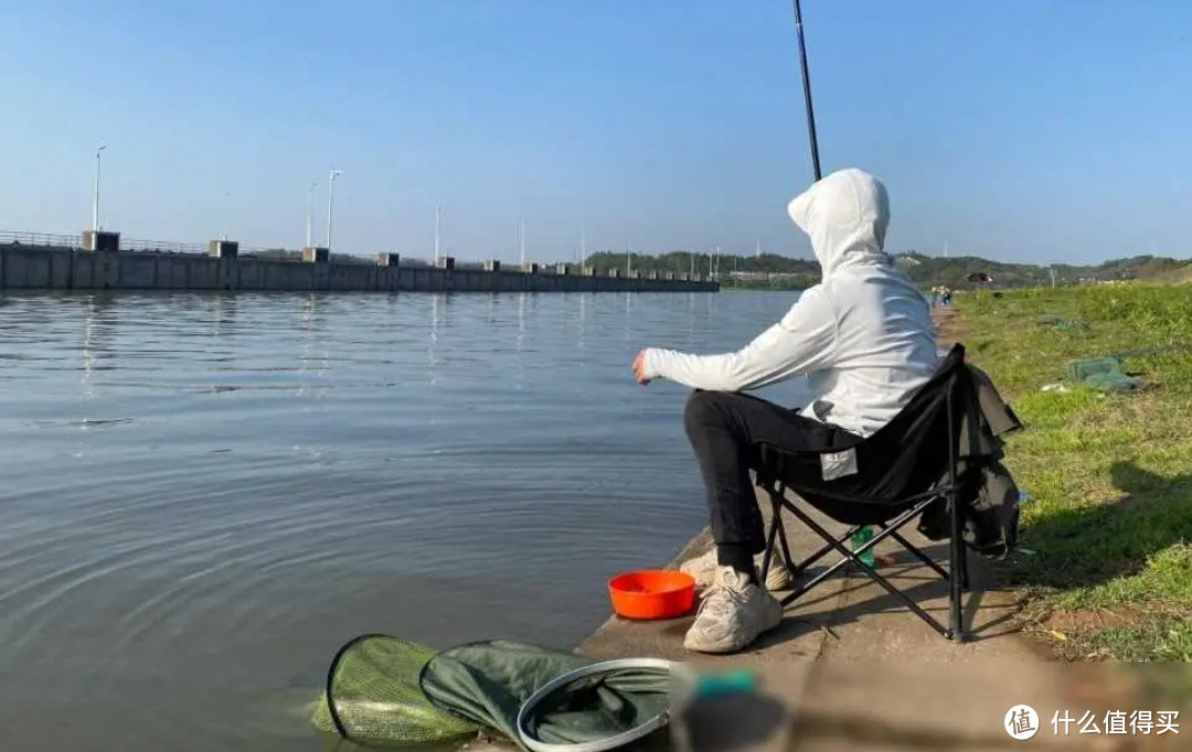 静享垂钓之乐